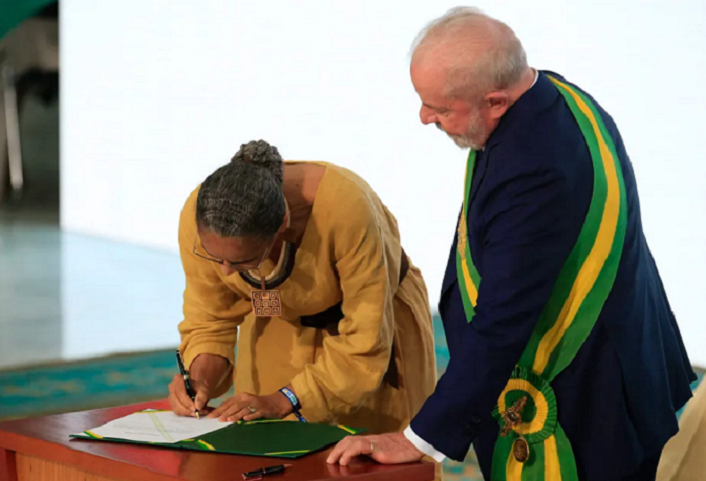 Lula reestabelece Fundo Amazônia e revoga decreto pró-garimpo de Bolsonaro