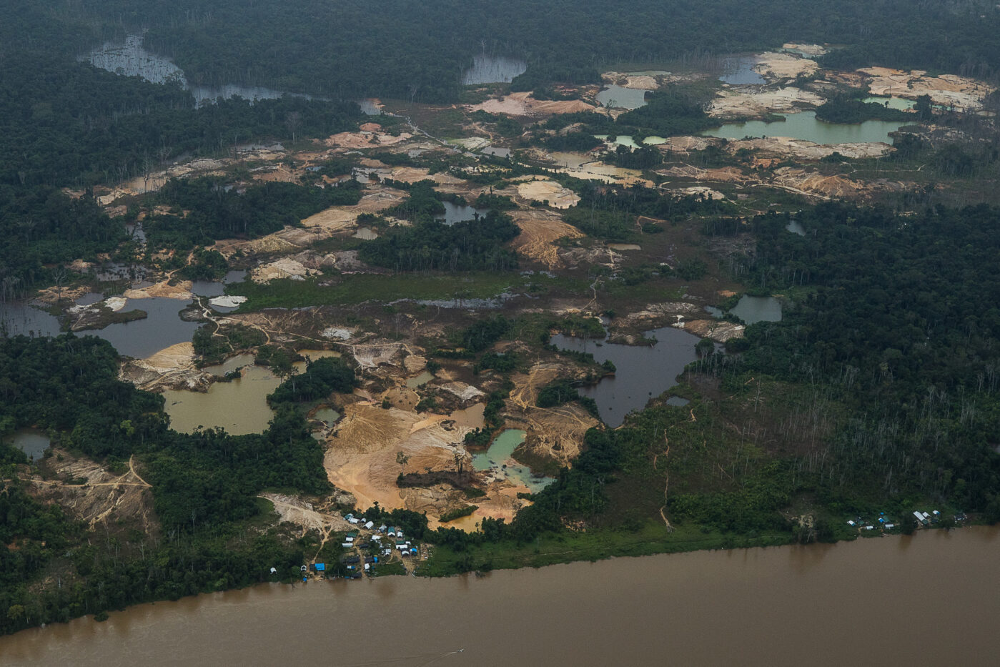 Garimpo ilegal em terras indígenas na Amazônia subiu 1.217% em 35 anos