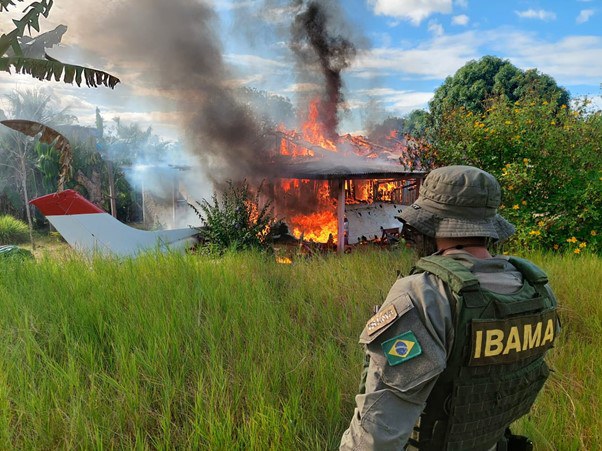Operação do Ibama na TI Yanomami demonstra que garimpeiros persistem na invasão